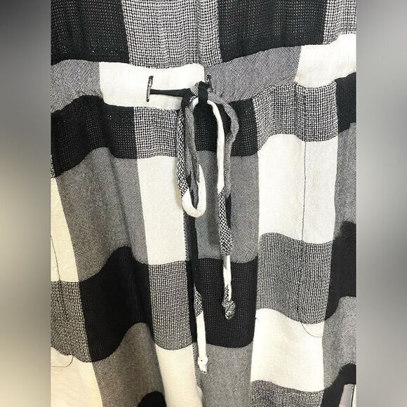 Anthropologie Cloth & Stone Ruffled Buffalo Check Romper M - Picture 3 of 9